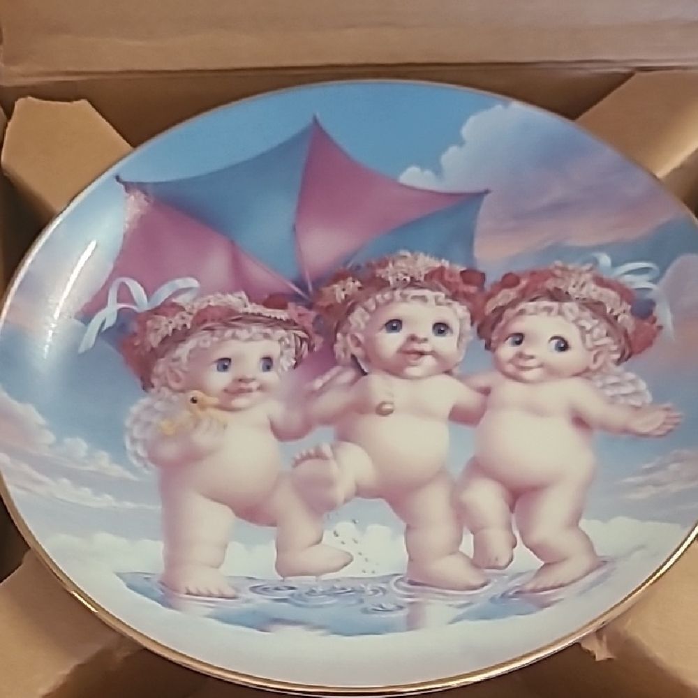 Dreamsicicle Rainy Day Friends Plate